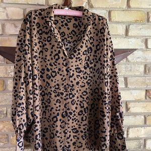 Plus Size Leopard Print Blouse